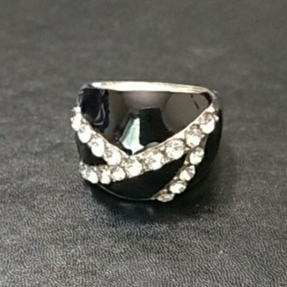 Black enamel ring with rhinestones size 9